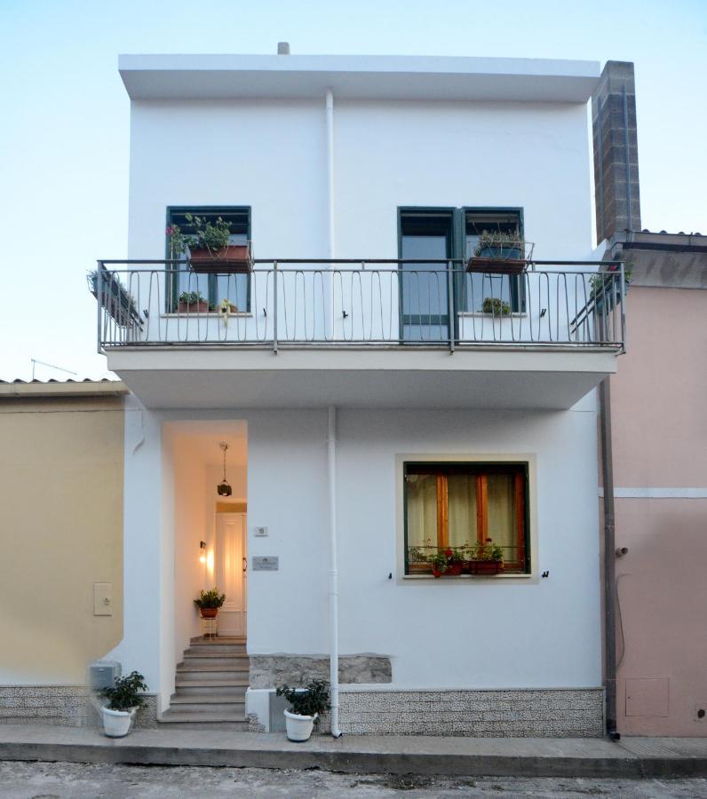 Cozy Guest House Downtown Olbia Exterior foto