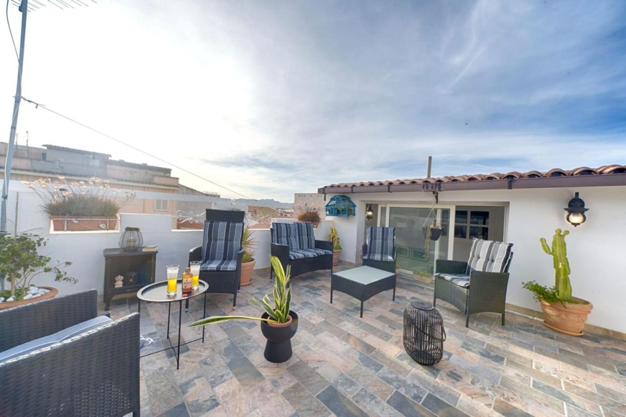 Cozy Guest House Downtown Olbia Exterior foto