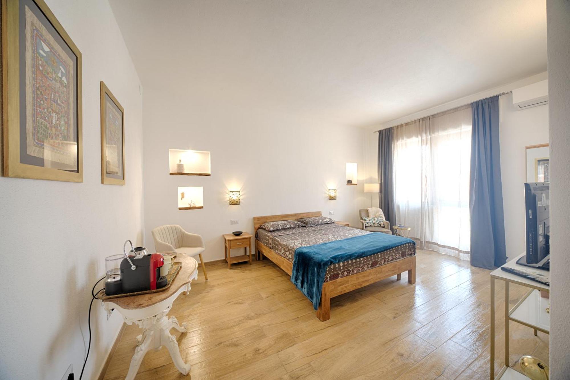 Cozy Guest House Downtown Olbia Exterior foto